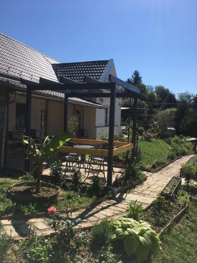 Jokai Vendeghaz Homokkomarom Exterior foto